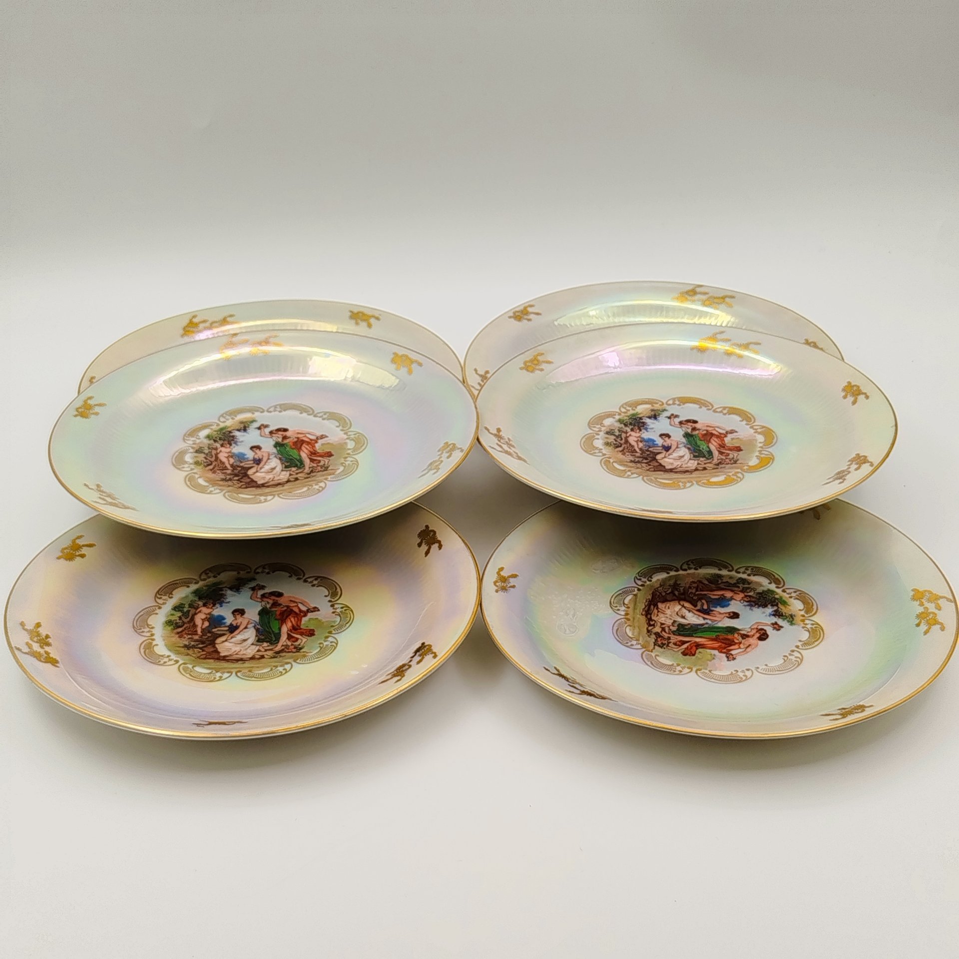 Набор из 6-ти десертных тарелок "Мадонна", фарфор, люстр, деколь, золочение, Colditz (Кольдиц), ГДР, 1960-1980 гг.