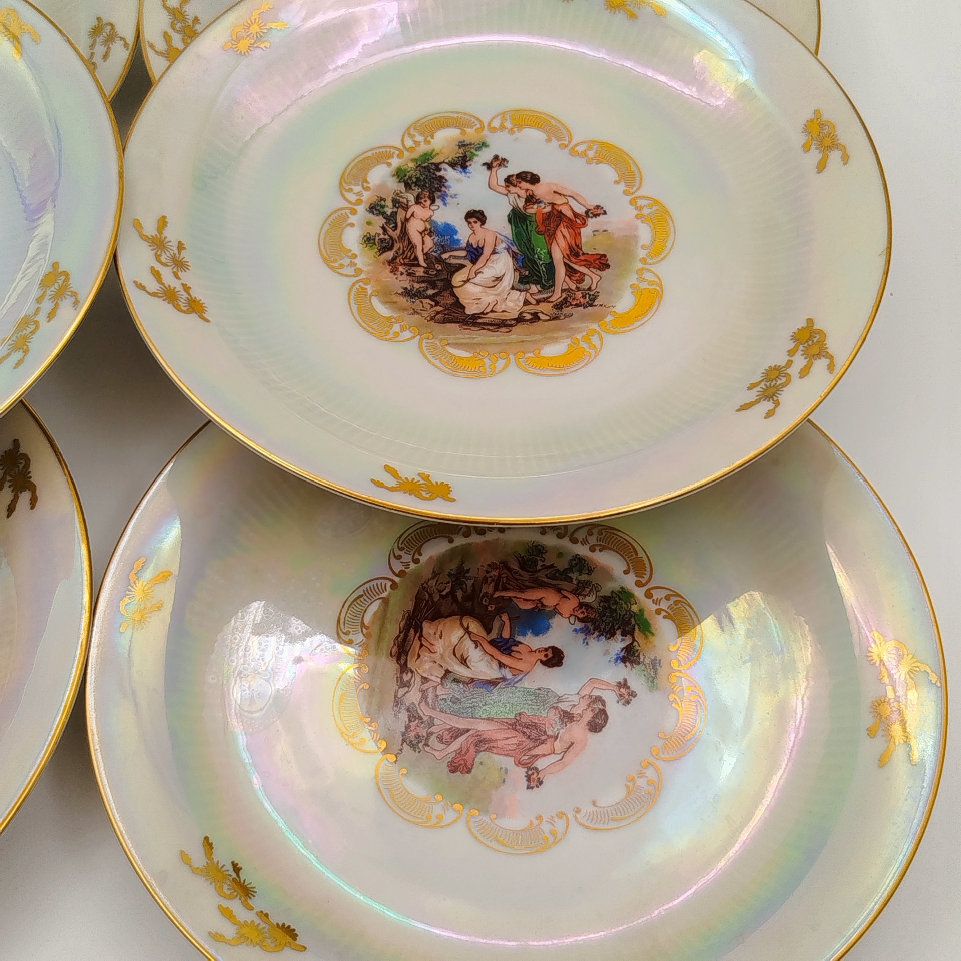 Набор из 6-ти десертных тарелок "Мадонна", фарфор, люстр, деколь, золочение, Colditz (Кольдиц), ГДР, 1960-1980 гг.