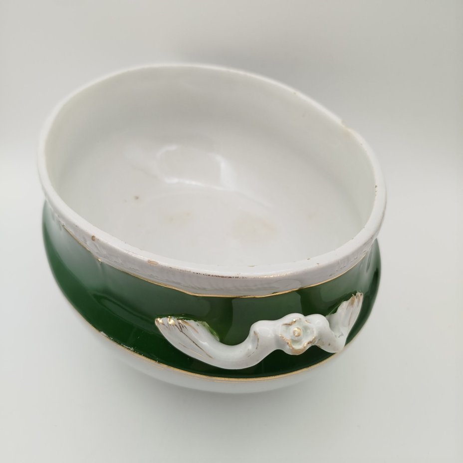 Набор из блюда, террины (без крышки) с зеленым кантом, фаянс, крытье, золочение, Товарищество М.С. Кузнецова, Российская империя, 1890-1917 гг.