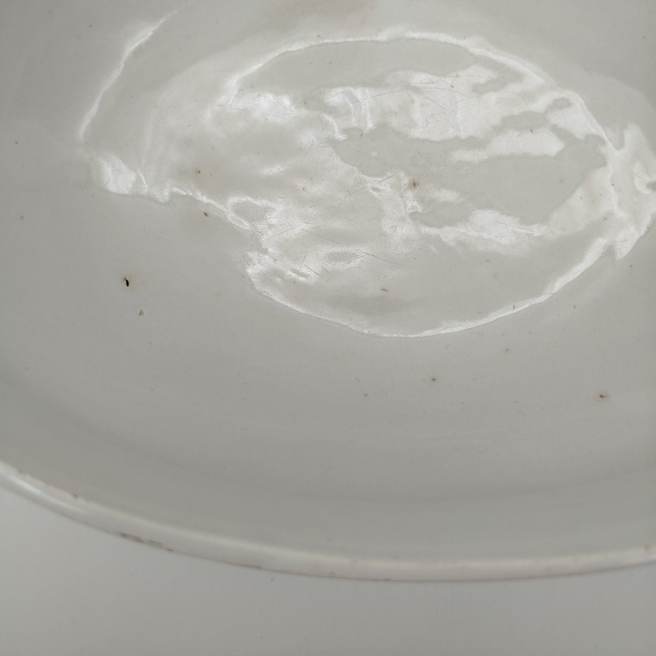 Набор из блюда, террины (без крышки) с зеленым кантом, фаянс, крытье, золочение, Товарищество М.С. Кузнецова, Российская империя, 1890-1917 гг.