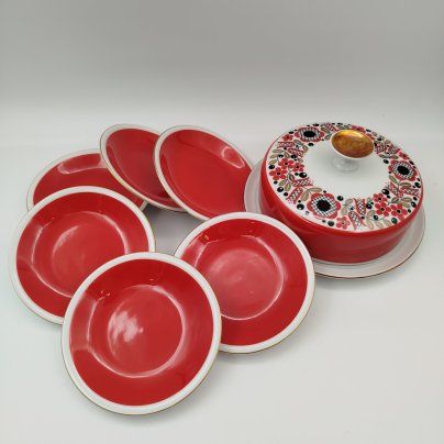 Набор для сервировки на 6 персон (масленка и розетки), выполненный в ярко-красном цвете с флористическим декором, фарфор, крытье, деколь, золочение, Freiberger Porzellan, ГДР, 1970-1990 гг.