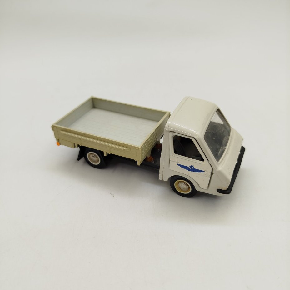 Модель автомобиля РАФ-220, масштаб 1:43, металл, пластик, СССР, 1970-1990 гг.