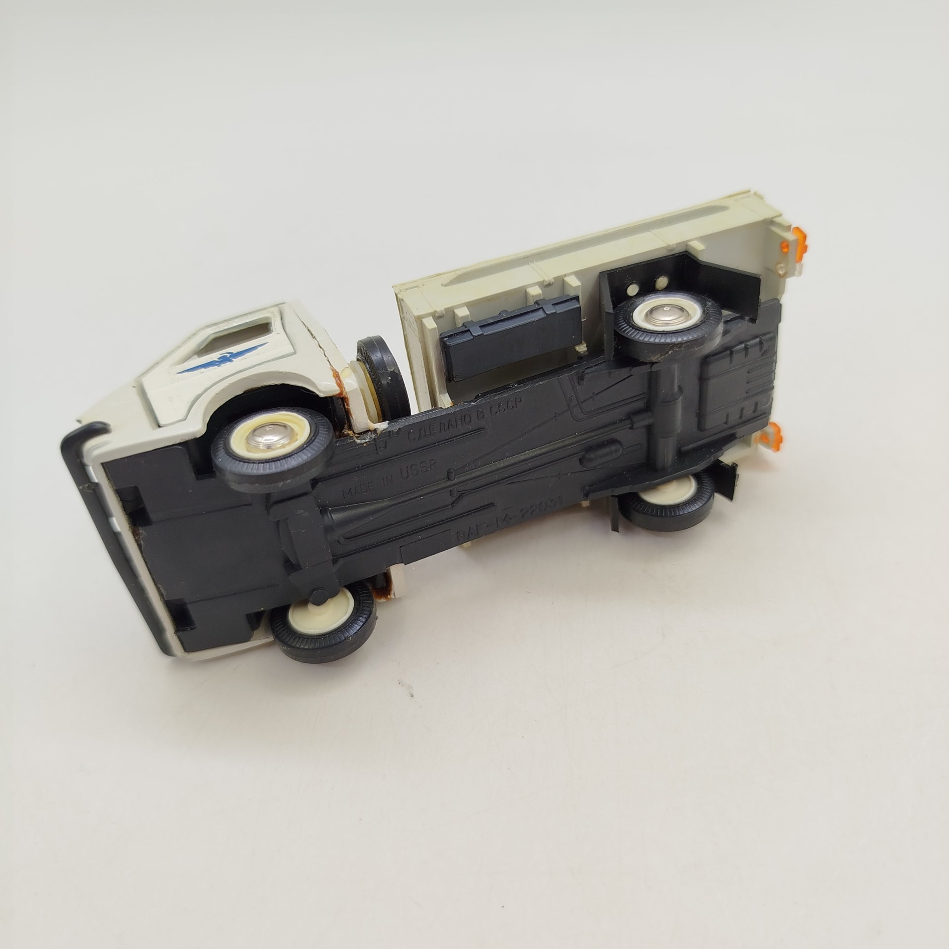 Модель автомобиля РАФ-220, масштаб 1:43, металл, пластик, СССР, 1970-1990 гг.