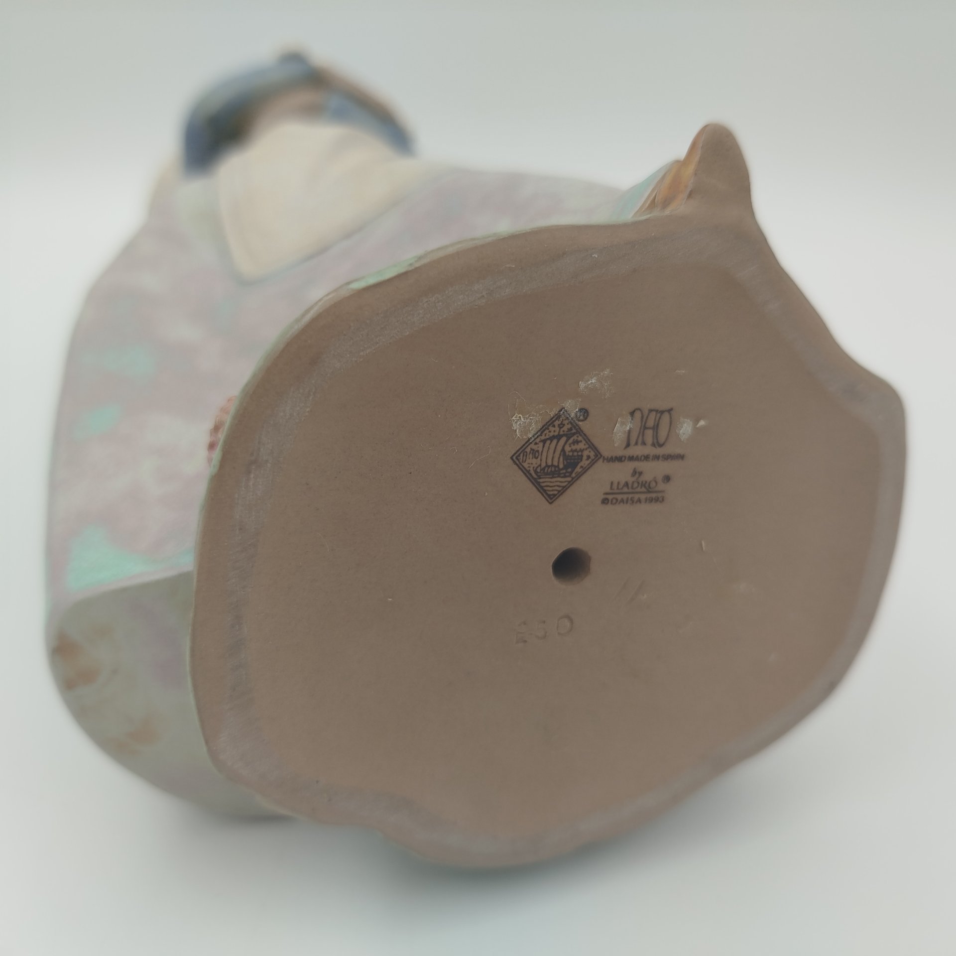 Статуэтка "Девочка с щенками", скульптор Vicente Martinez, фарфор, роспись, NAO Porcelain, Испания, 1993 г.