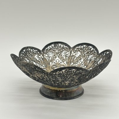 Конфетница в технике ажурной скани, мельхиор (медь-никель), Мстерская художественная фабрика  «Ювелир», СССР, 1970-1990 гг., Мстерская художественная фабрика  «Ювелир»