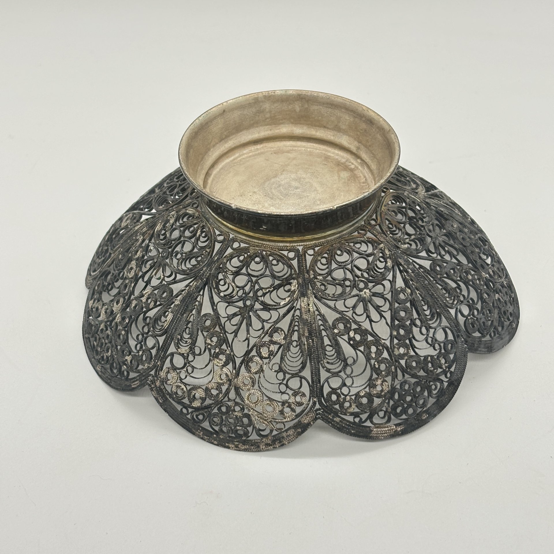 Конфетница в технике ажурной скани, мельхиор (медь-никель), Мстерская художественная фабрика  «Ювелир», СССР, 1970-1990 гг., Мстерская художественная фабрика  «Ювелир»