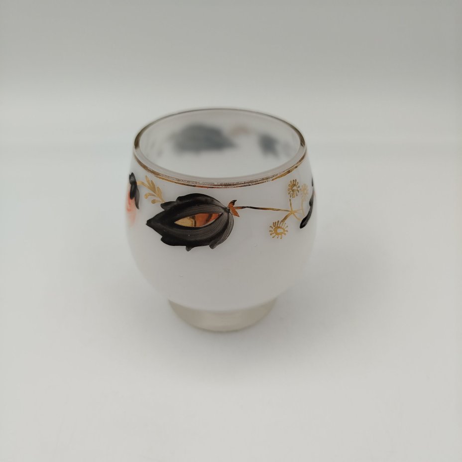 [Авторская роспись] Кувшин и стакан с цветочным декором, автор А.И. Маева, стекло, молочное стекло, роспись, золочение, Ленинградский завод художественного стекла (ЛЗХС), СССР, 1955-1960 гг.