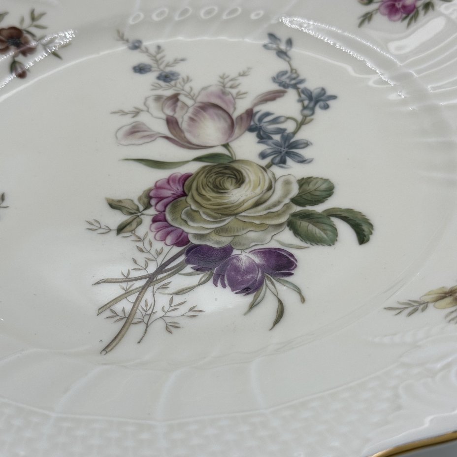 Блюдо с фигурными краями и цветочным декором, Royal Copenhagen