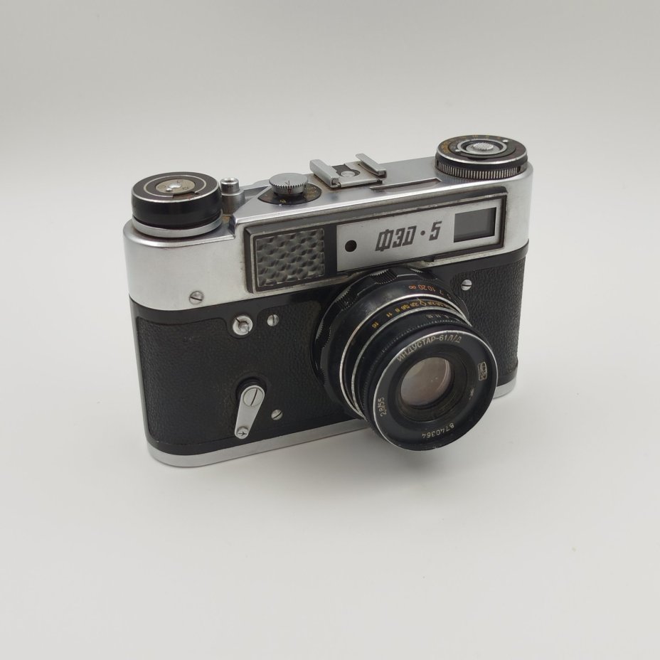 Фотоаппарат "ФЭД-5" с объективом "Индустар-61 Л/Д", Харьковский машиностроительный завод им. Дзержинского (ФЭД)
