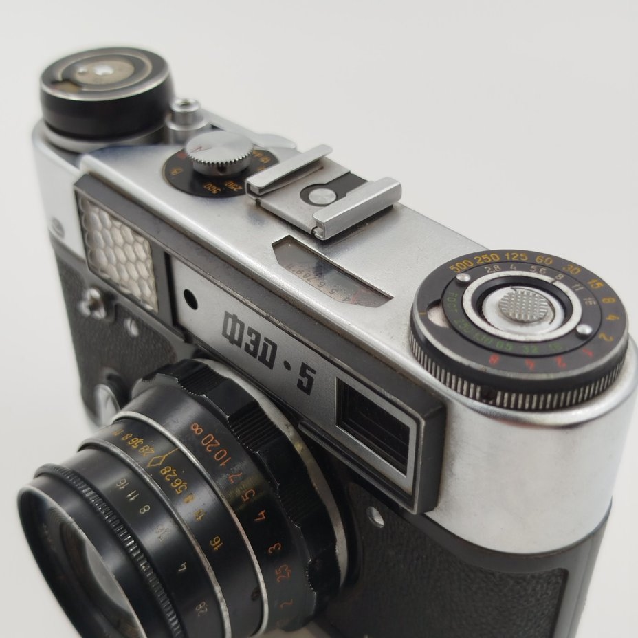 Фотоаппарат "ФЭД-5" с объективом "Индустар-61 Л/Д", Харьковский машиностроительный завод им. Дзержинского (ФЭД)