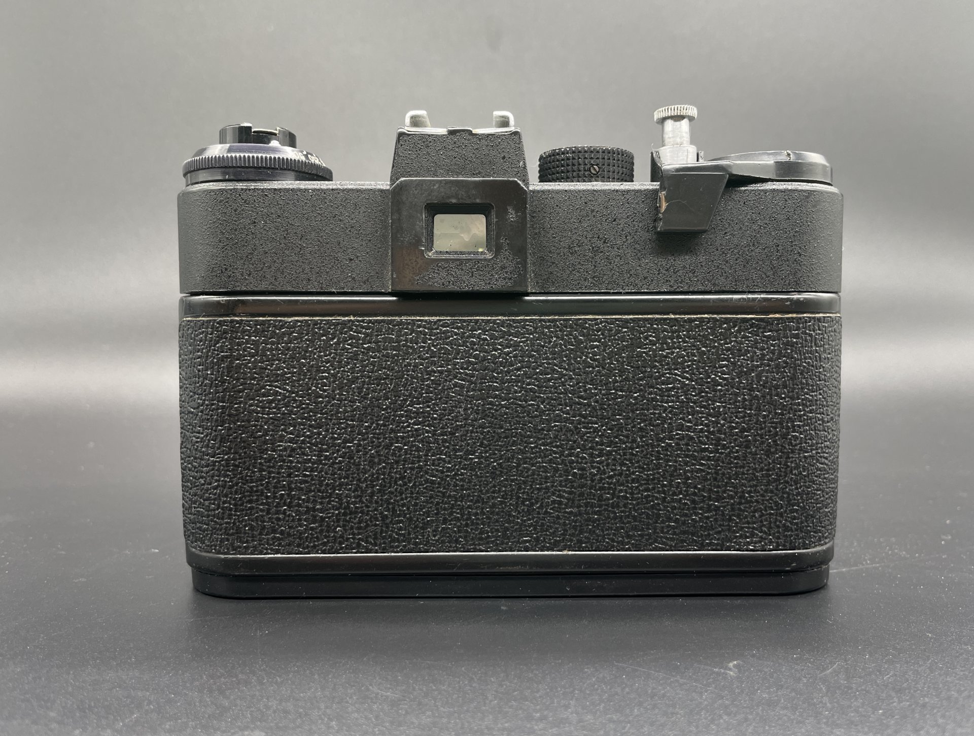 Фотоаппарат "Зенит-ЕТ" с объективом "Гелиос 44-2" в оригинальном кофре, Красногорский механический завод (КМЗ)