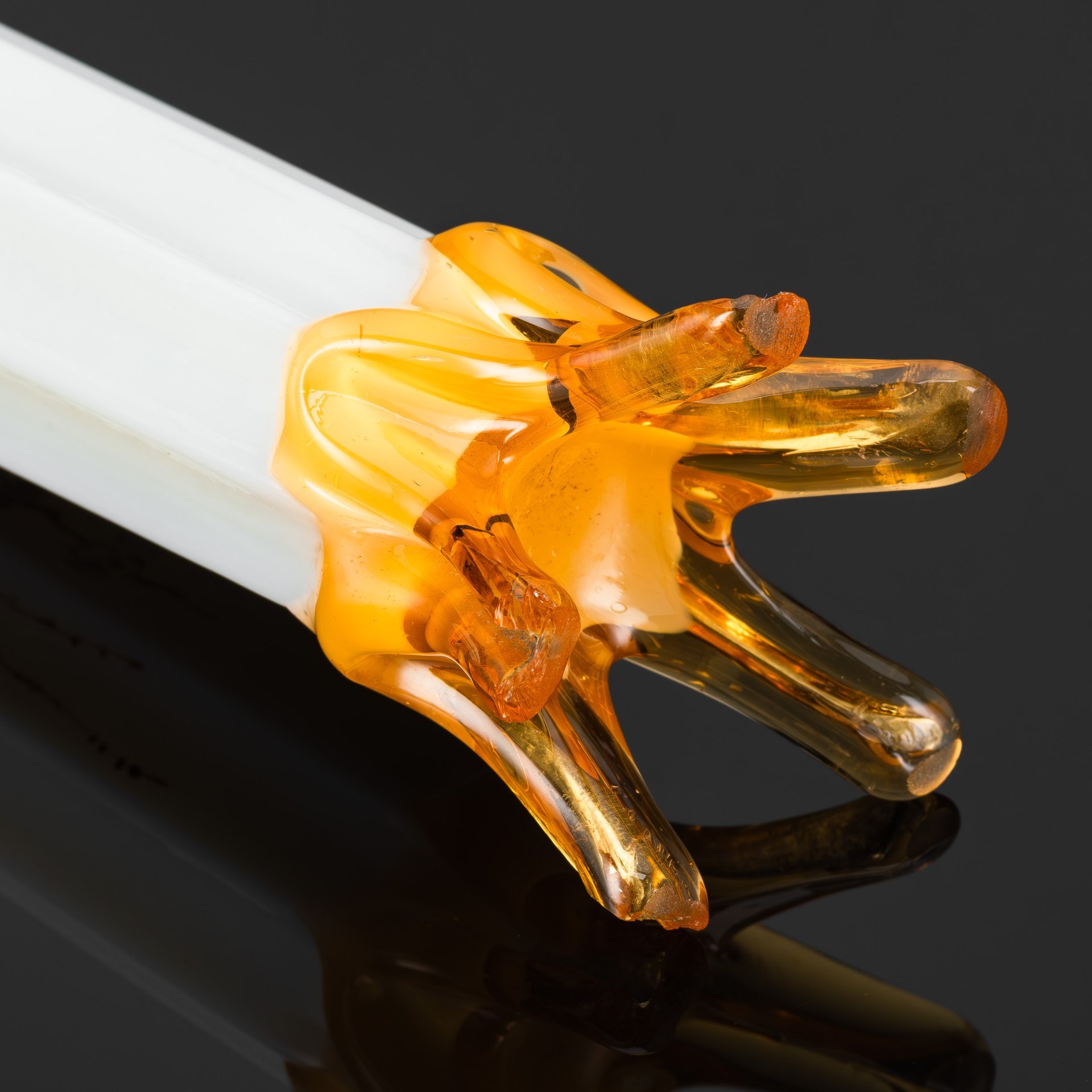 Ваза миниатюрная в викторианском стиле, стекло, гутная техника, роспись, золочение, Западная Европа, 1930-1950 гг.