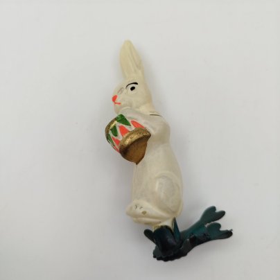 Игрушка елочная на прищепке "Заяц с барабаном", стекло, роспись, металл, Завод стеклянных ёлочных украшений и оптических изделий, г. Москва, СССР, 1950-1960 гг.