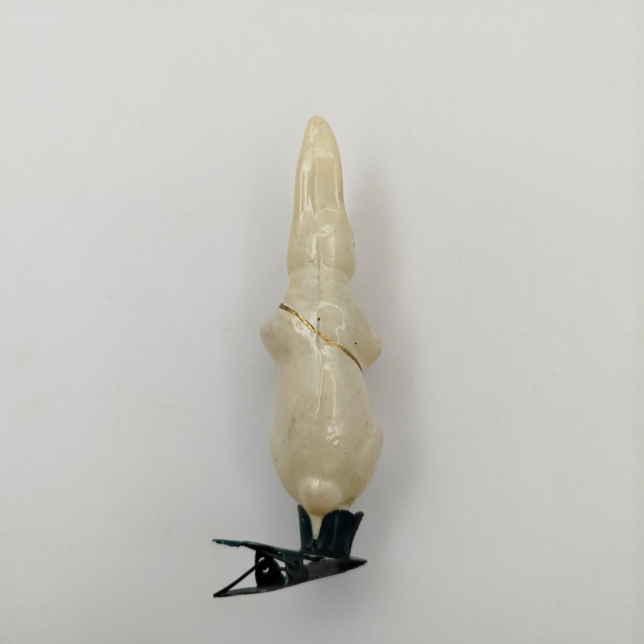 Игрушка елочная на прищепке "Заяц с барабаном", стекло, роспись, металл, Завод стеклянных ёлочных украшений и оптических изделий, г. Москва, СССР, 1950-1960 гг.