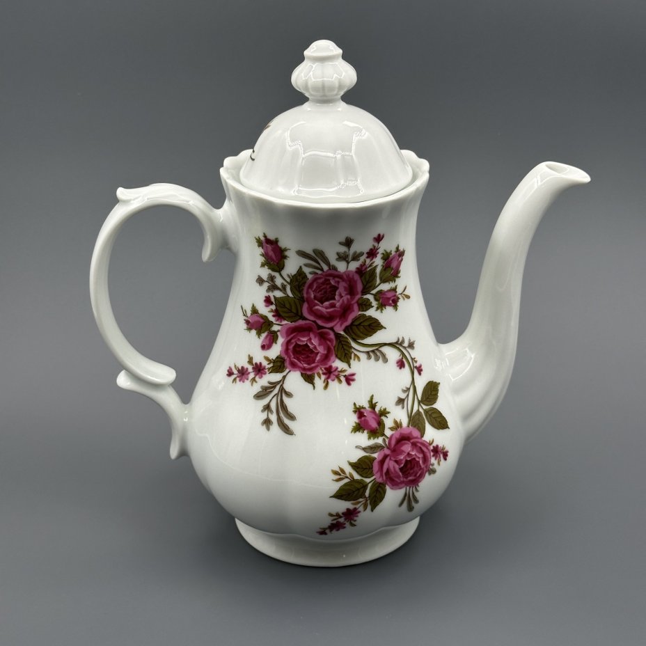 Кофейник, украшенный изображениями соцветий розы, фарфор, деколь, Retsch & Co., Wunsiedel, Германия, 1970-1986 гг., Retsch & Co.