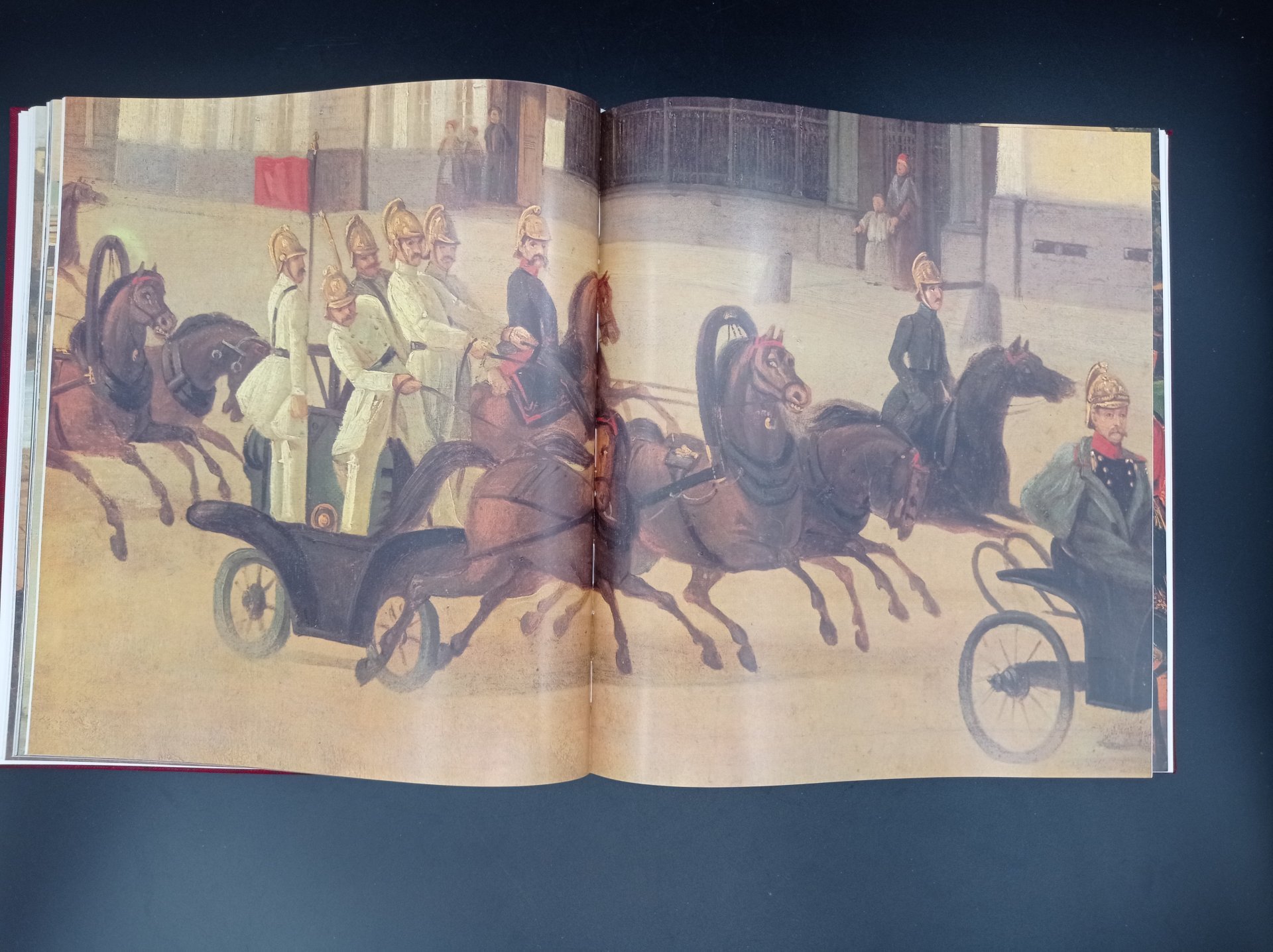 Книга-альбом "Москва глазами художников", составитель, научный редактор и автор вступительной статьи И. М. Гофман, Издательство «Художник РСФСР»