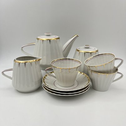 Сервиз чайный с декором в виде золотого дождика на 3 персоны (9 предметов), форма "Каннелюрный", автор формы Ольшевский В.Н.