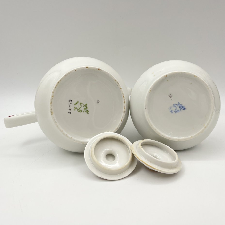 Сервиз чайный с декором в виде золотого дождика на 3 персоны (9 предметов), форма "Каннелюрный", автор формы Ольшевский В.Н.