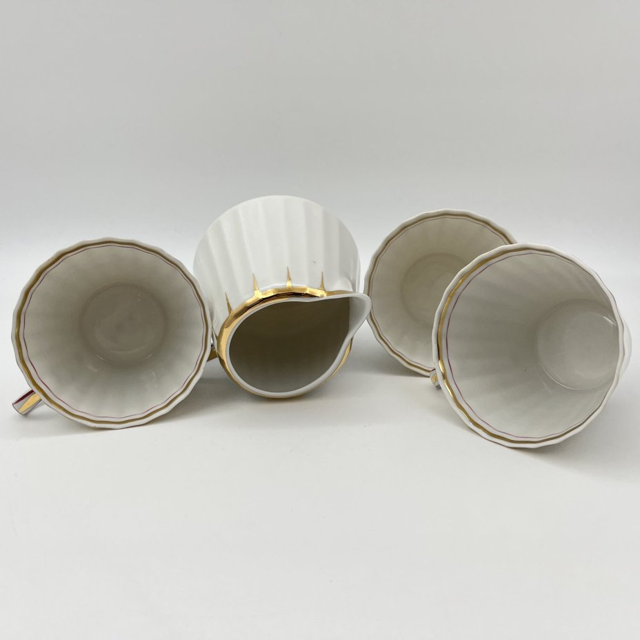 Сервиз чайный с декором в виде золотого дождика на 3 персоны (9 предметов), форма "Каннелюрный", автор формы Ольшевский В.Н.