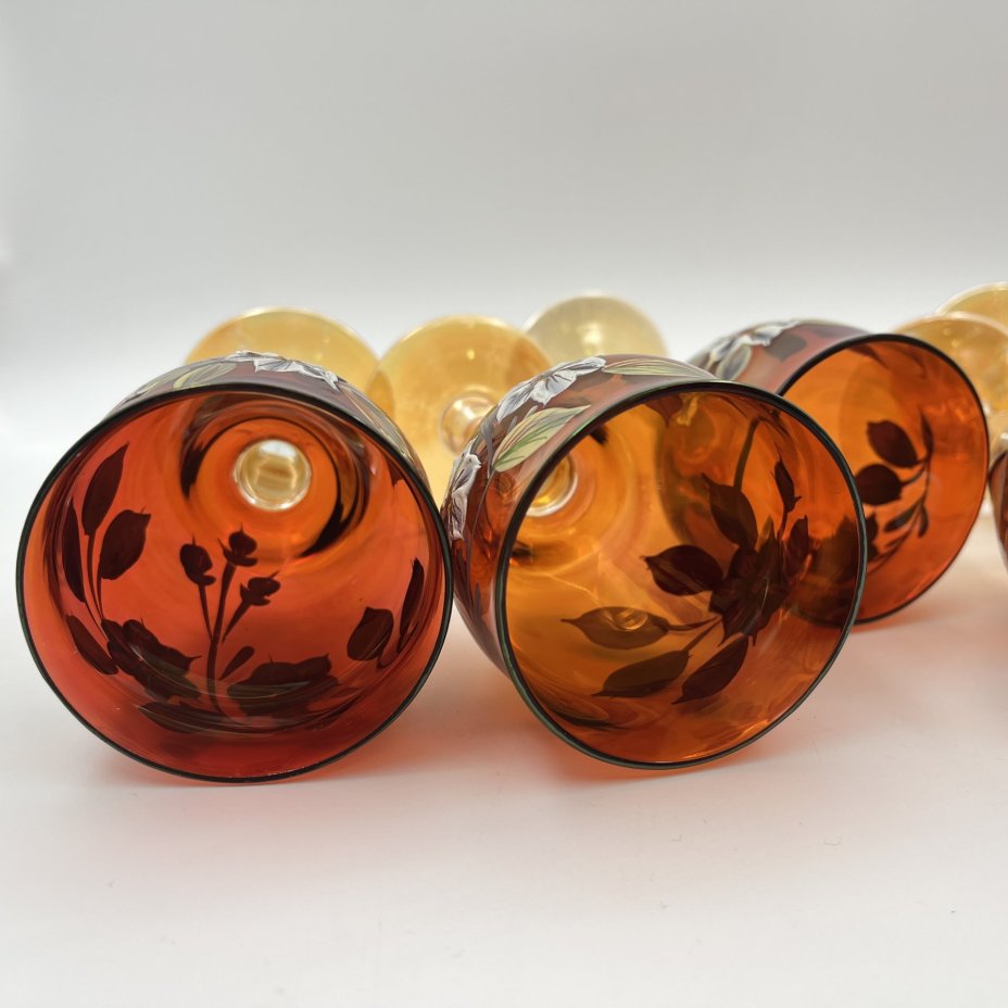 Набор из 6-ти бокалов, украшенных цветочным декором