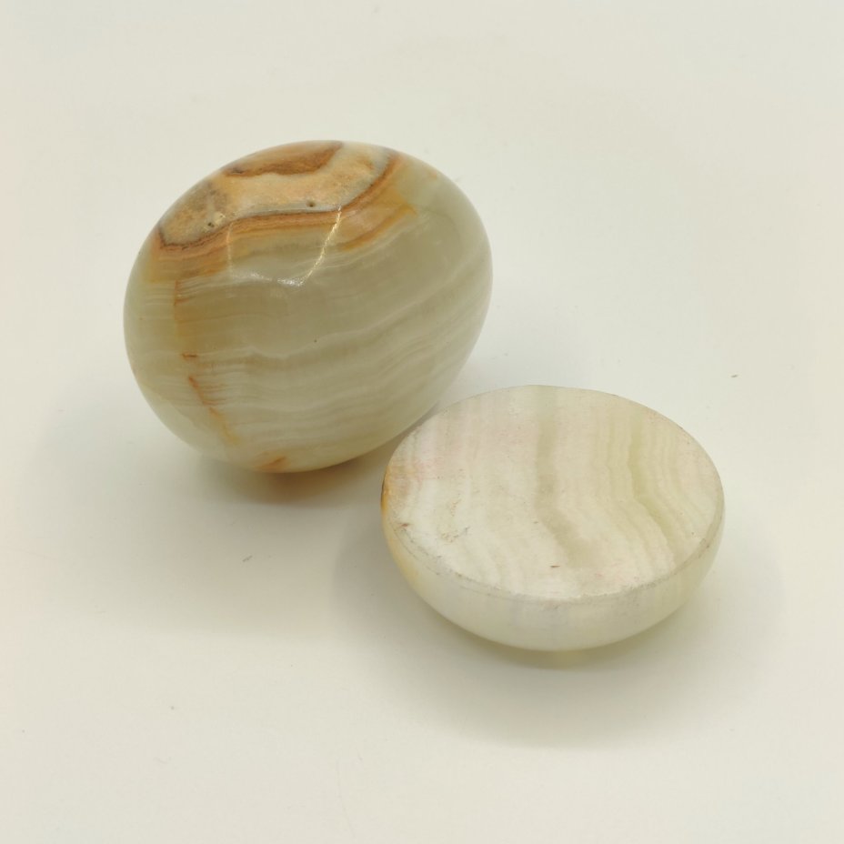 Статуэтка в форме яйца на подставке, оникс, шлифовка