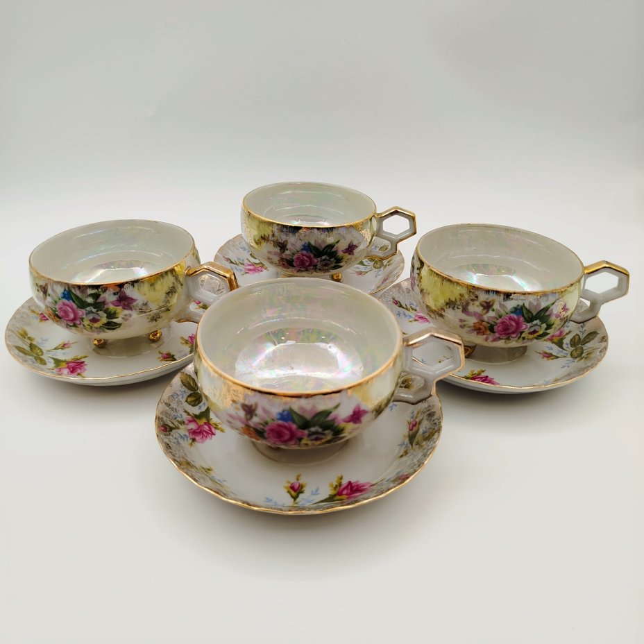 Набор чайных пар с цветочным декором на 4 персоны (в подборе), фарфор, люстр, деколь, золочение, Chodziez, Польша, 1970-1990 гг.