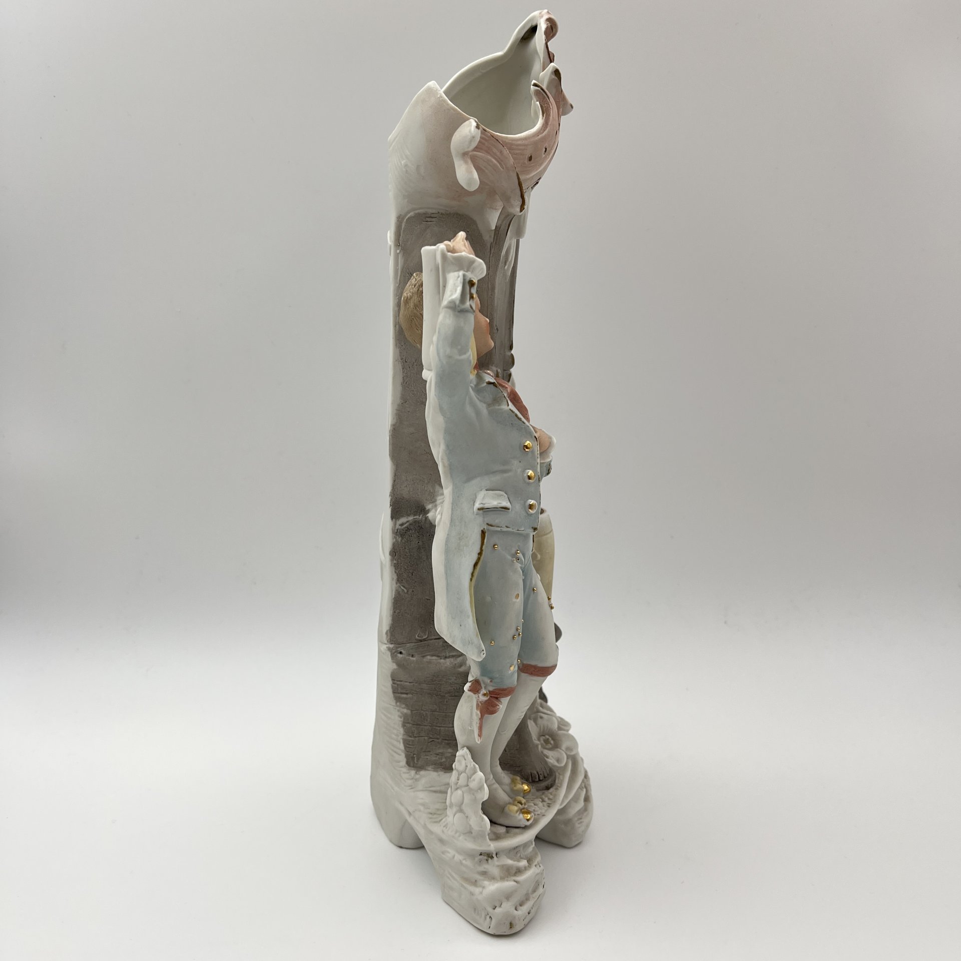 Статуэтка (ваза) "Мальчик у фонтана", бисквит, роспись, золочение, Carl Schneiders Erben, Германия, 1880-1900 гг.