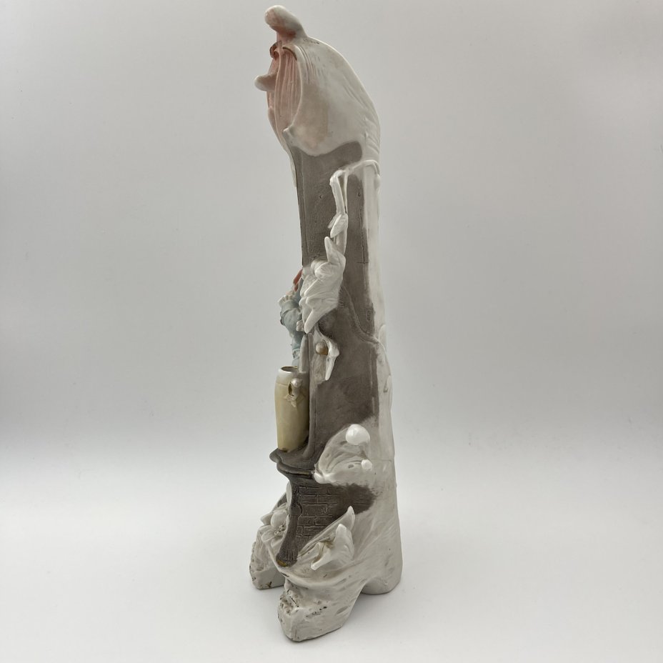 Статуэтка (ваза) "Мальчик у фонтана"