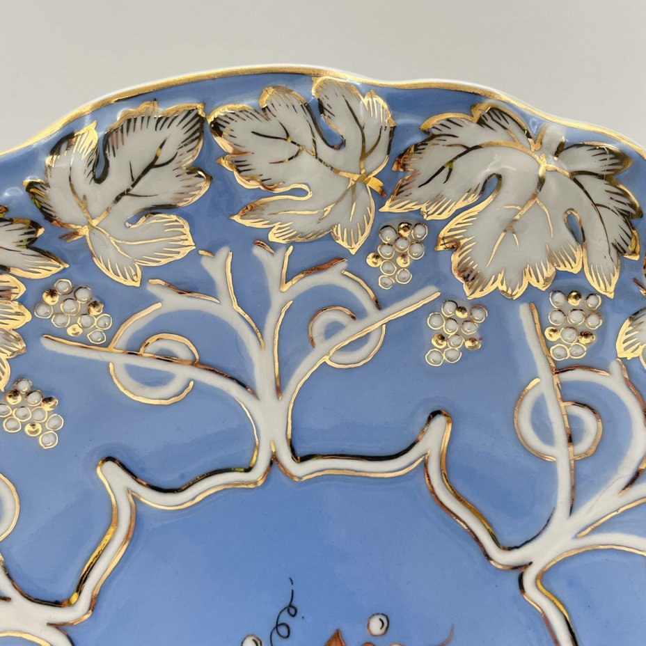 Блюдо сервировочное "Виноград", фарфор, крытье, золочение, Дулевский фарфоровый завод (Дулёво), СССР, 1956 г.