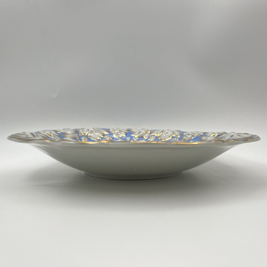 Блюдо сервировочное "Виноград", фарфор, крытье, золочение, Дулевский фарфоровый завод (Дулёво), СССР, 1956 г.