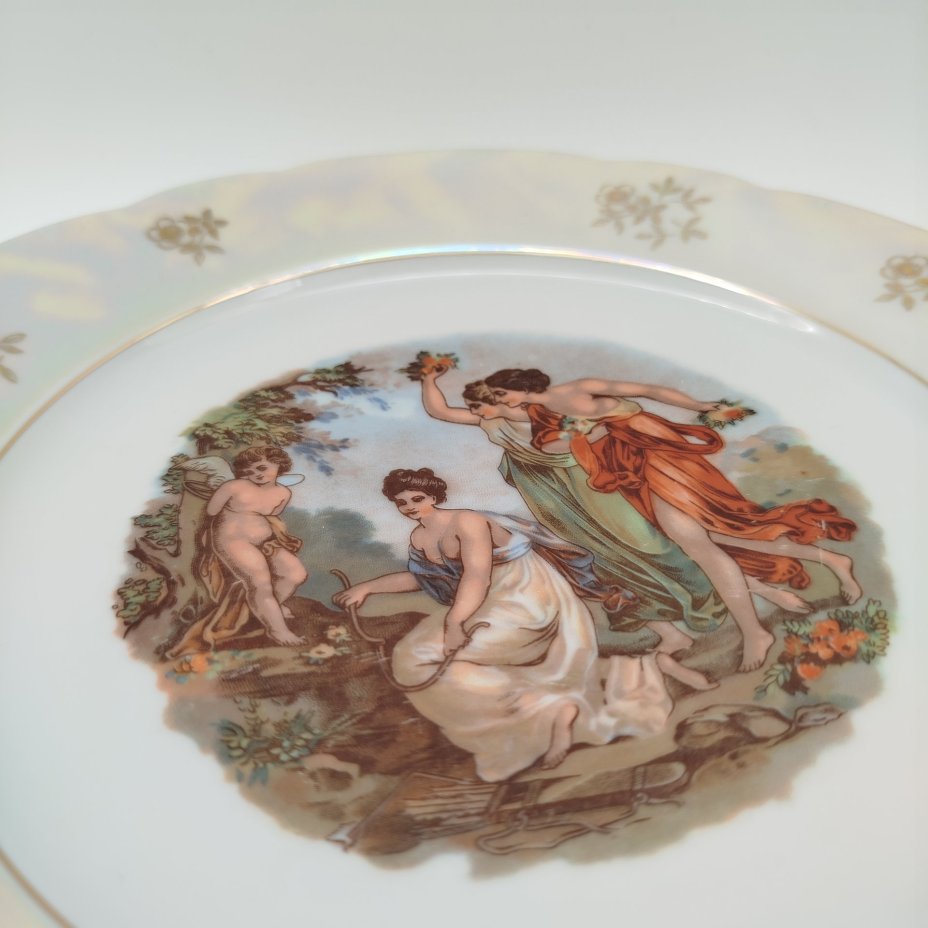 Набор из 5 обеденных тарелок "Мадонна", фарфор, деколь, люстр, золочение, Kahla, ГДР, 1960-1980 гг.