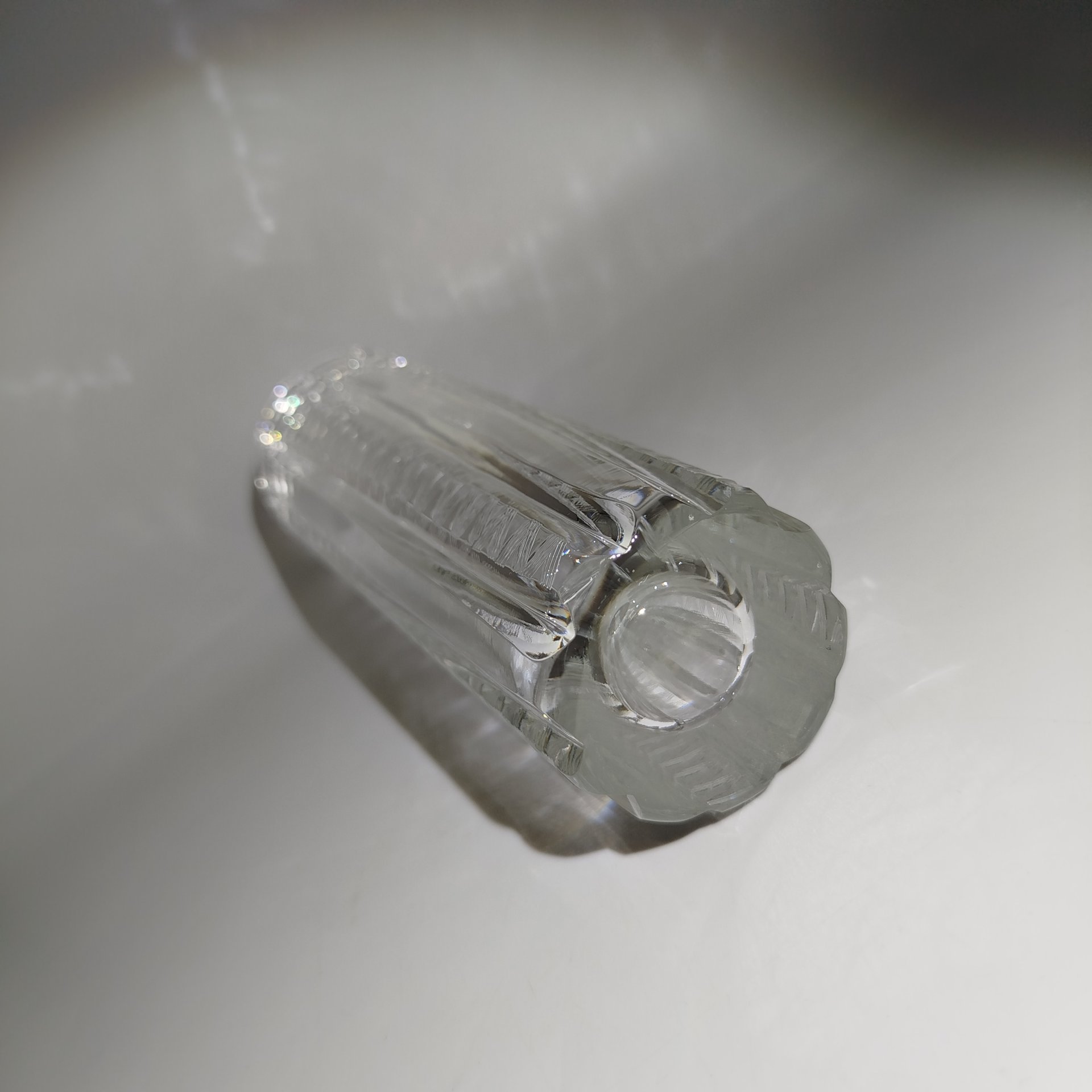 Ваза "Вертикальные полосы", автор Л.О. Юрген, хрусталь, алмазная грань, Ленинградский завод художественного стекла (ЛЗХС), СССР, 1960-1980 гг.