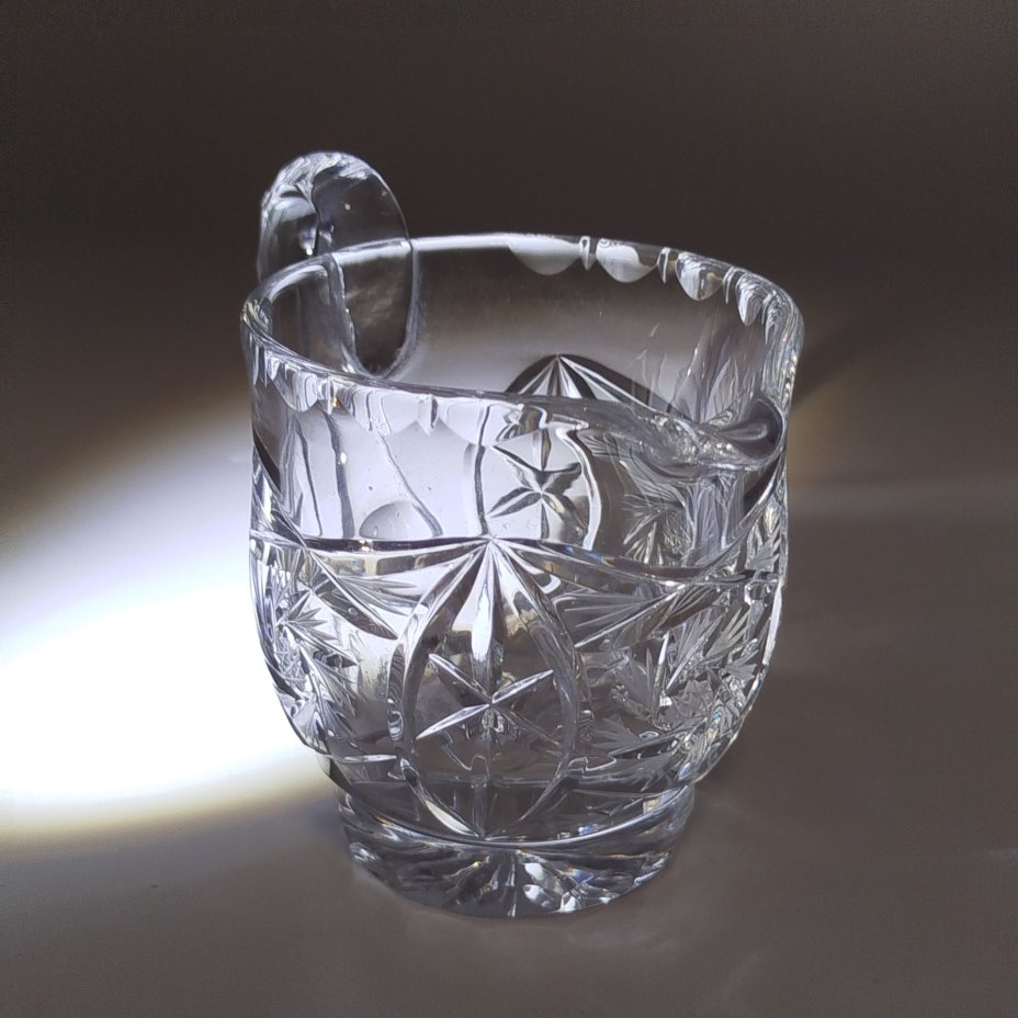 Молочник c рельефным декором