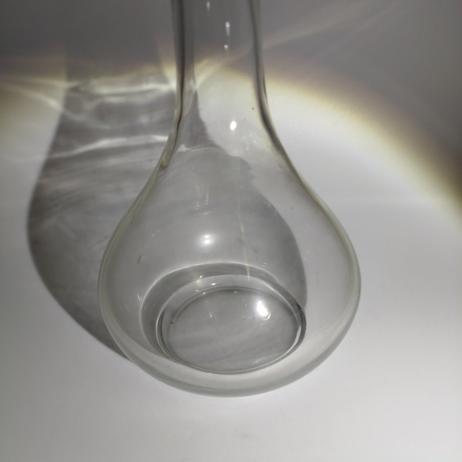 Штоф (графин) с плавно расширяющимся туловом