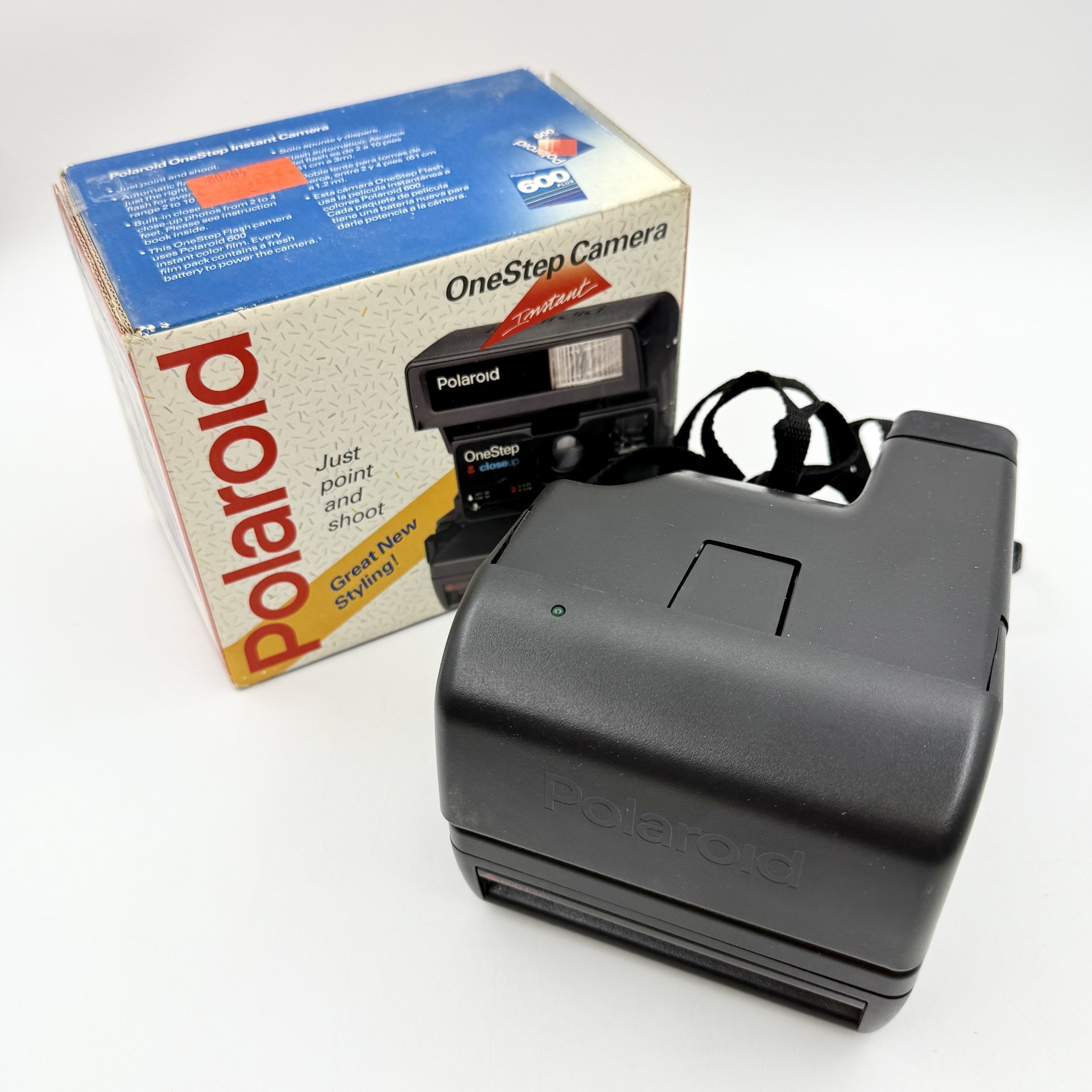 Фотоаппарат "Polaroid One Step Close Up" в оригинальной коробке, пластик, Polaroid, Великобритания, 1980-1990 гг., Polaroid