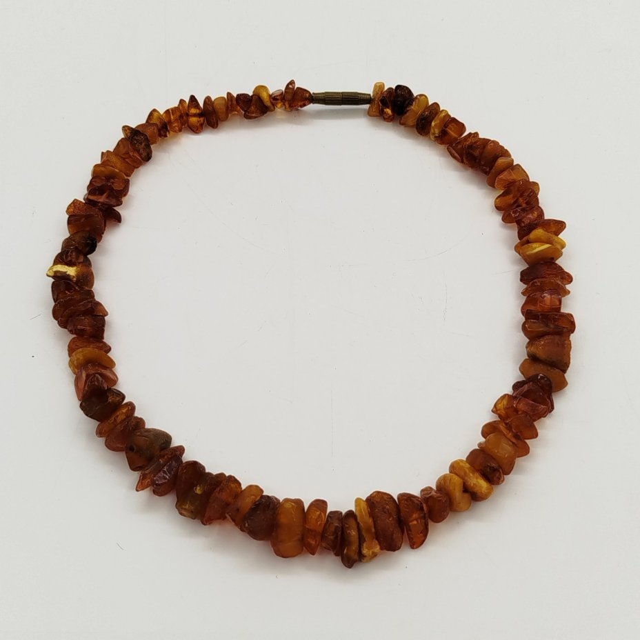 Бусы винтажные из необработанного янтаря с крупными бусинами различной формы медового цвета