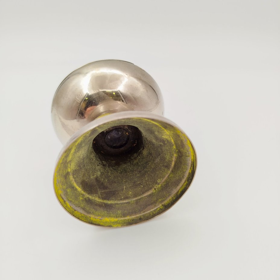 Пепельница с крышкой