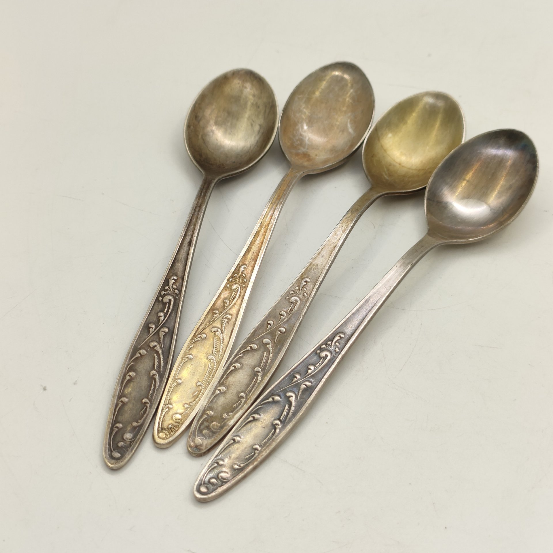 Набор чайных ложек "Пламя" на 4 персоны (в подборе), мНЦ (медь-никель-цинк), Кольчугинский завод цветных металлов, СССР, 1962-1991 гг.