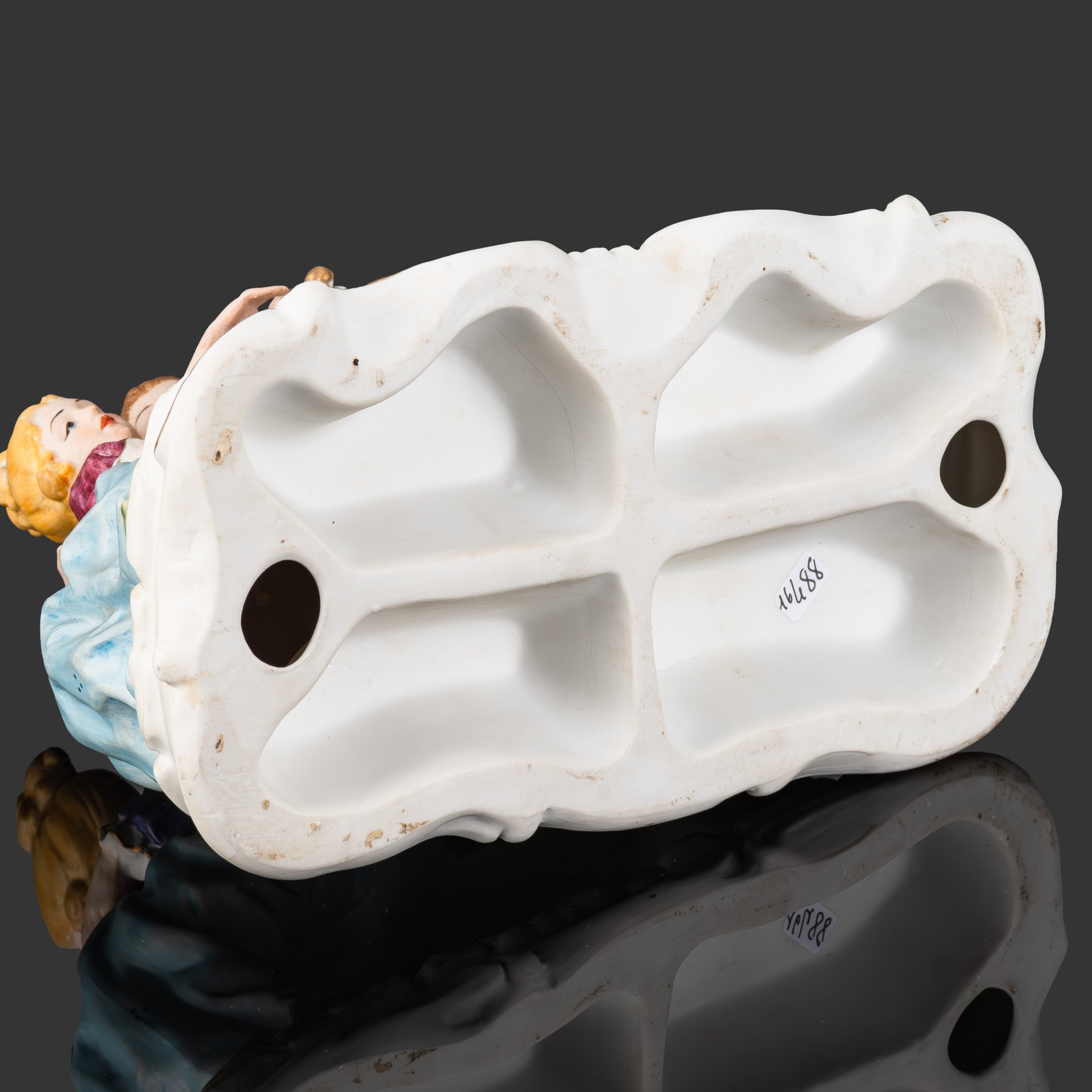 Статуэтка "Свидание", бисквит, роспись, Западная Европа, 1980-2000 гг.