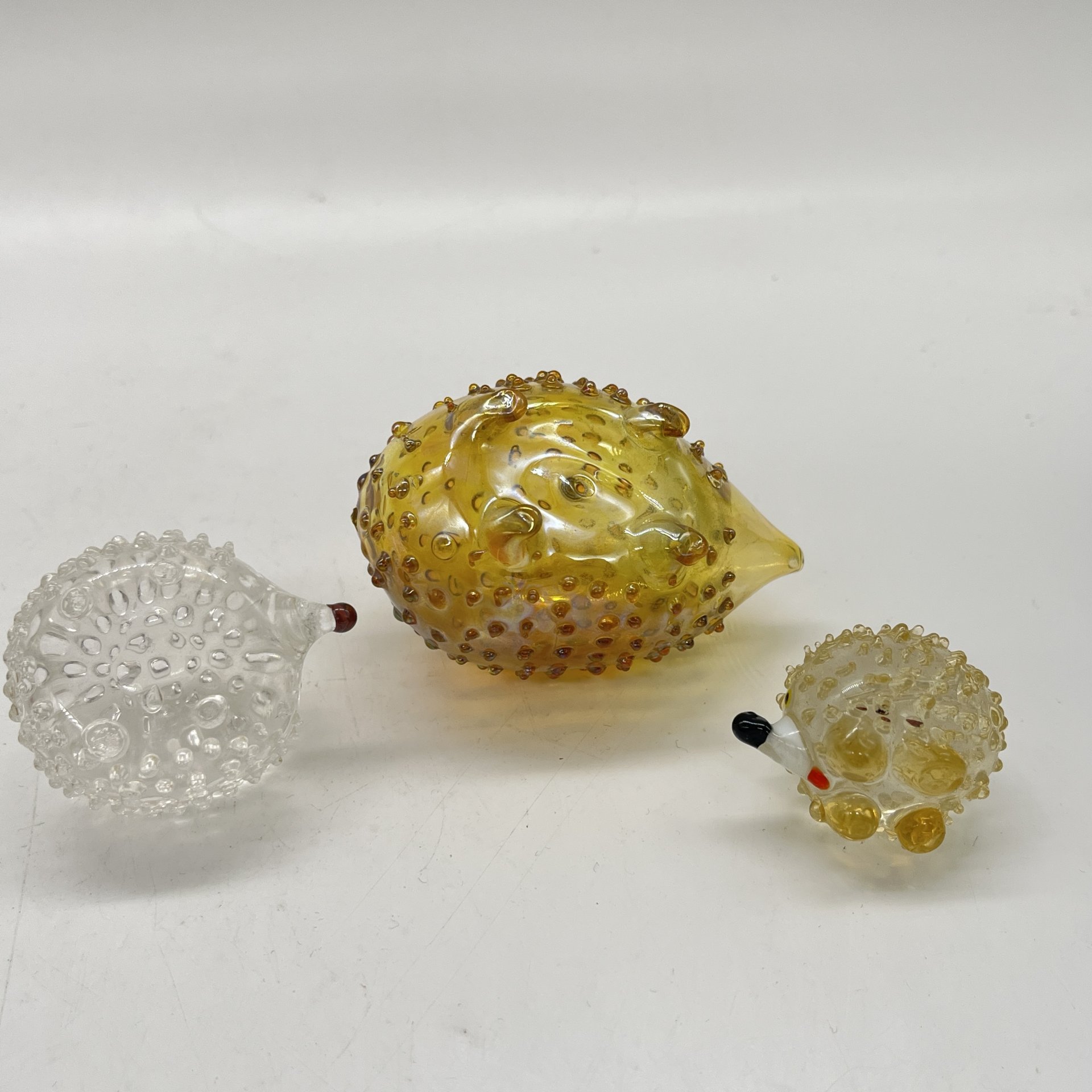 Набор из 3 статуэток "Ёжики" (подбор), стекло, гутная техника, Россия, 1990-2010 гг.