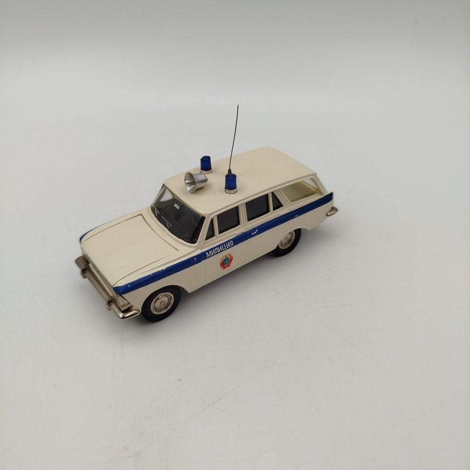 Масштабная модель автомобиля  "Москвич 427" (Милиция), авторская модель, Саратовский завод «Тантал», металл, пластик, СССР, 1974-1978 гг.