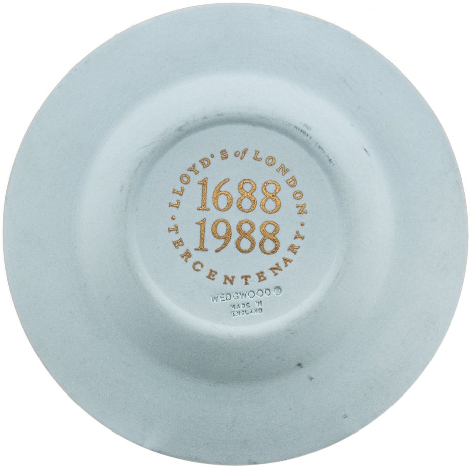 Тарелка декоративная с гербом, голубой фарфор, компания "Wedgwood", Англия, 1988 г., Wedgwood
