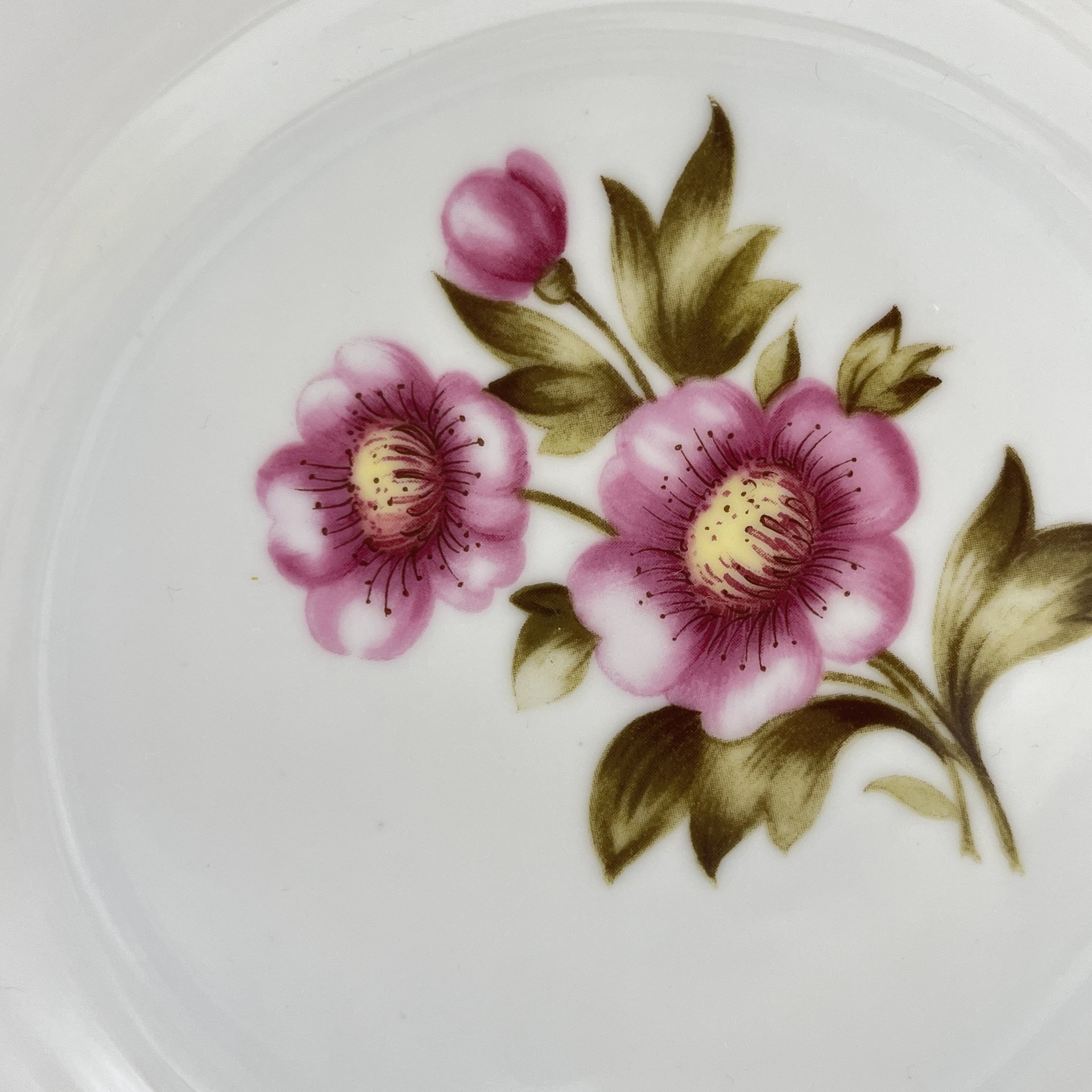 Набор из 4 десертных тарелок с цветочным декором, фарфор, деколь, золочение, Kahla, ГДР, 1960-1980 гг.