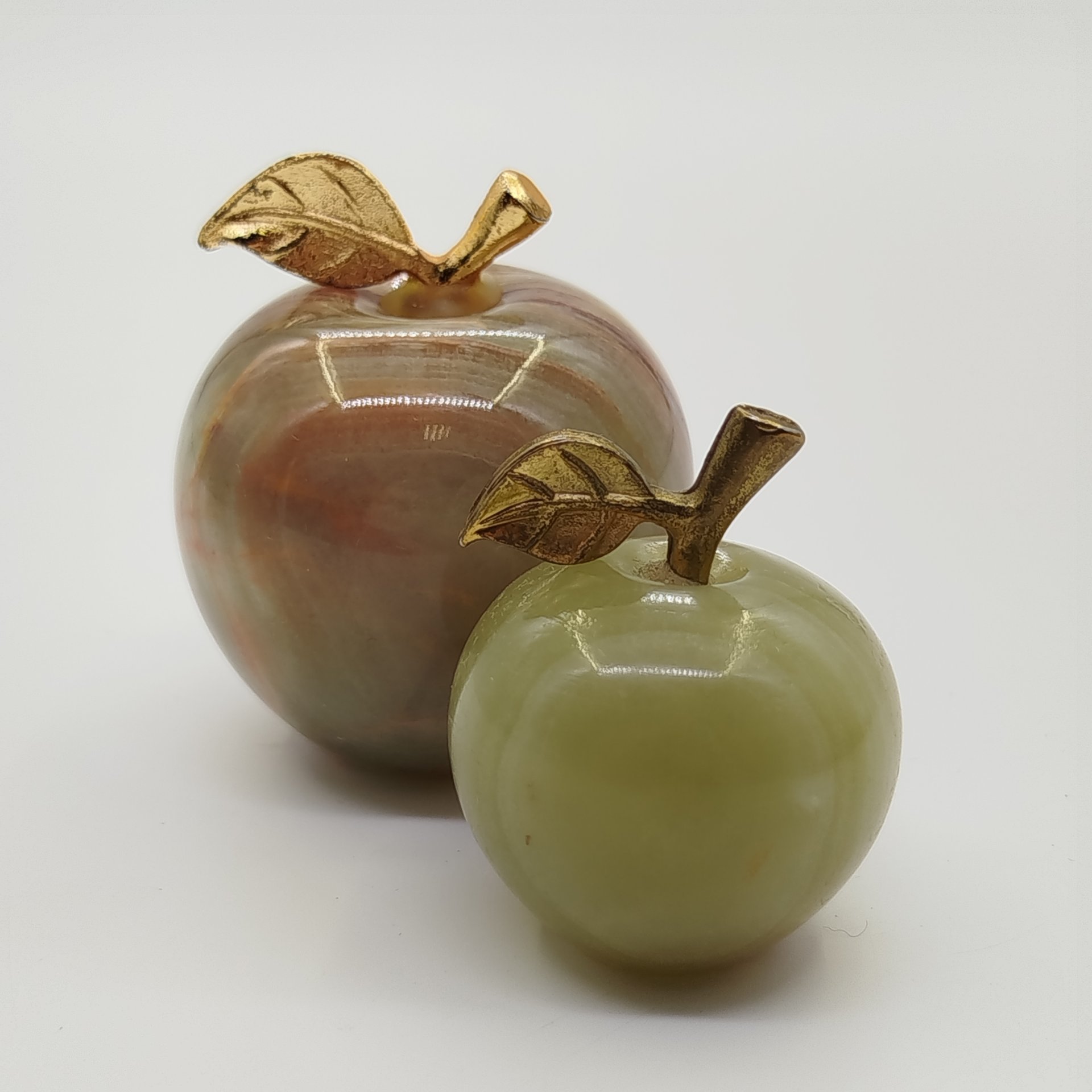 Пара статуэток "Яблоко", оникс, металл, золочение, Азия