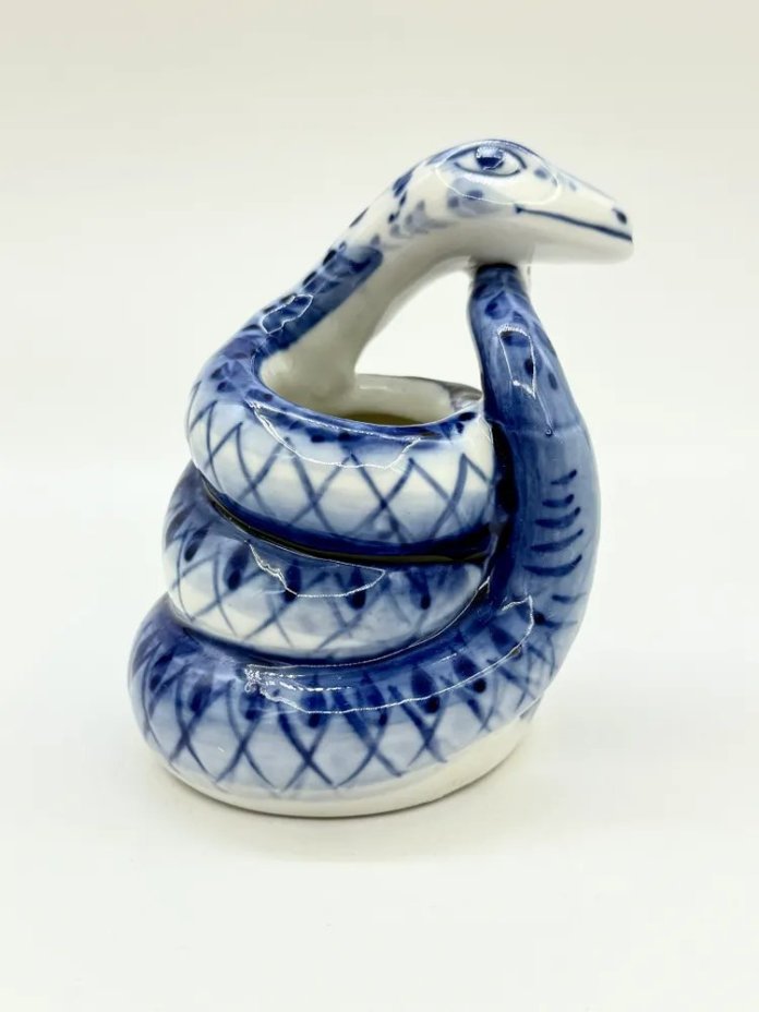 Статуэтка "Змея", Гжель