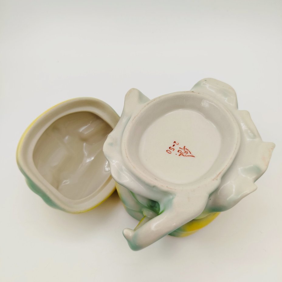 Маслёнка "Тыква" с крышкой, фарфор, аэрография, Городницкий фарфоровый завод, СССР, 1970-1990 гг.