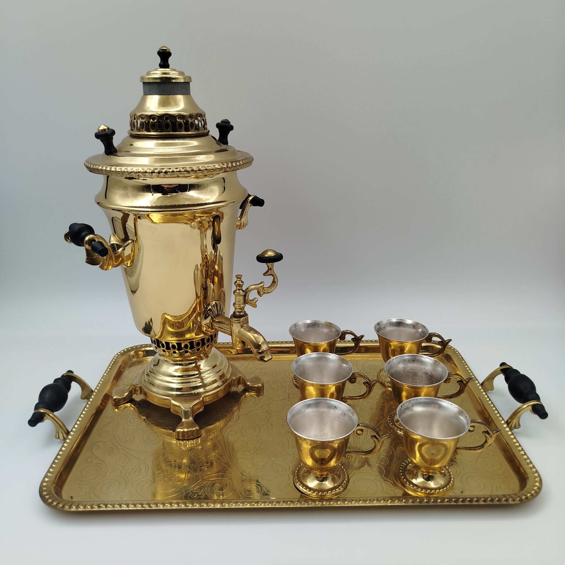 Набор для крепких напитков "Самовар" (декоративный) в форме "рюмка" (Самовар и 6 рюмок)