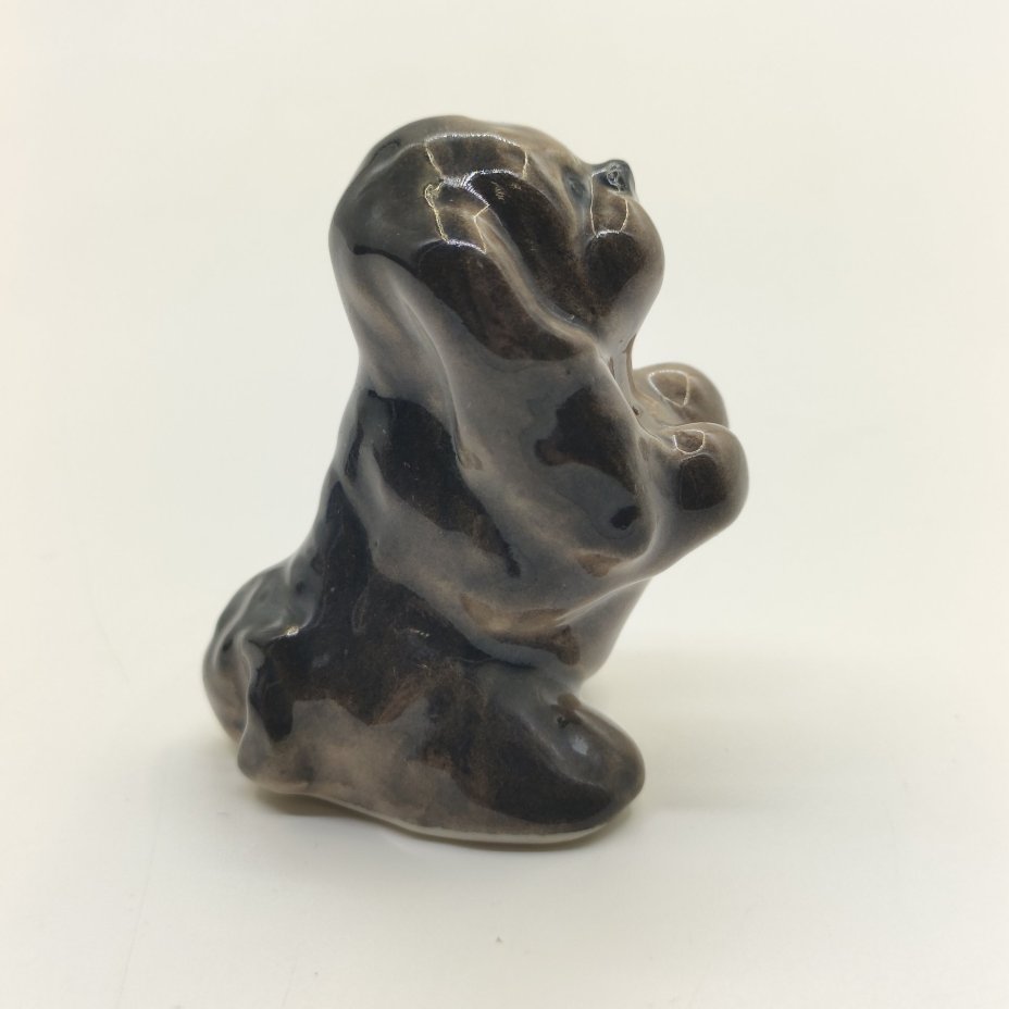 Статуэтка "Болонка стоящая", автор Г.Н. Болунова, фарфор, роспись, Астраханский фарфоровый завод «Сциталис», Российская Федерация, 1991-2010 гг.