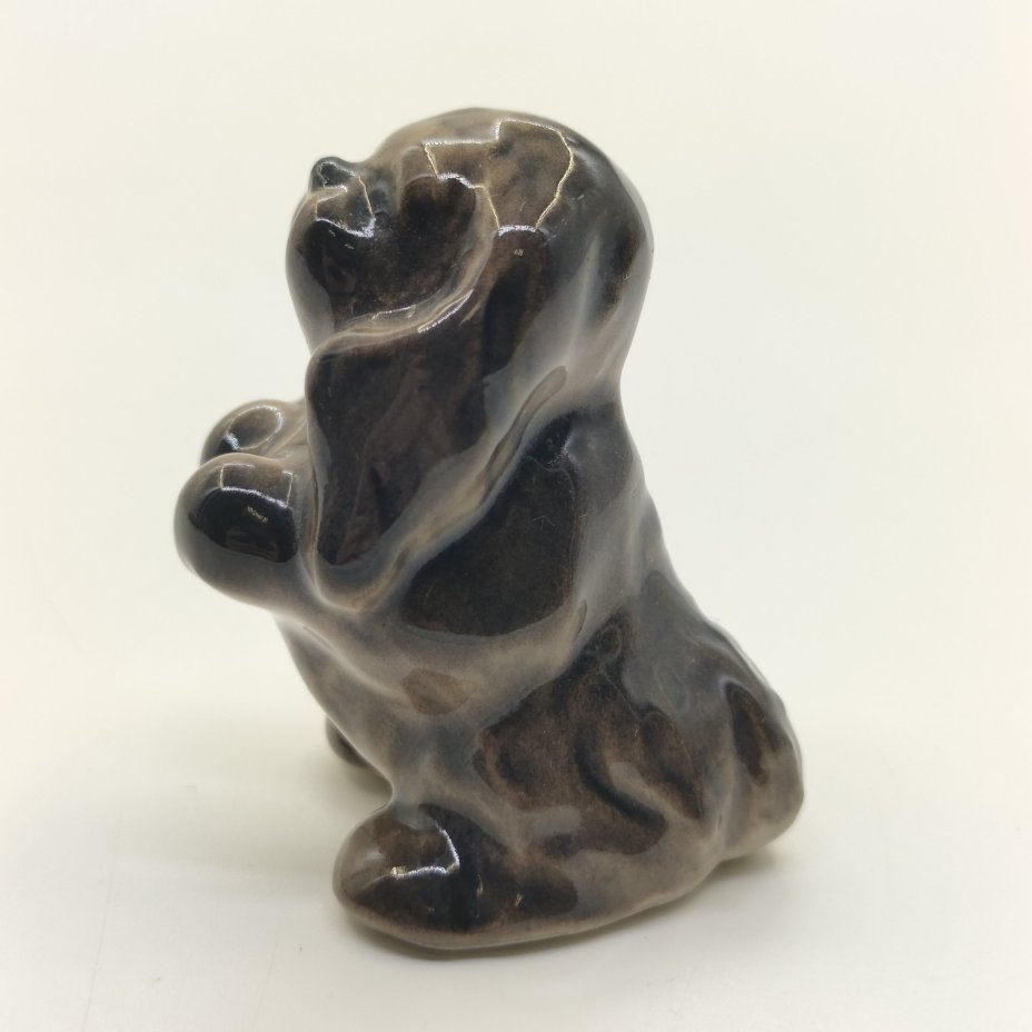 Статуэтка "Болонка стоящая", автор Г.Н. Болунова, фарфор, роспись, Астраханский фарфоровый завод «Сциталис», Российская Федерация, 1991-2010 гг.