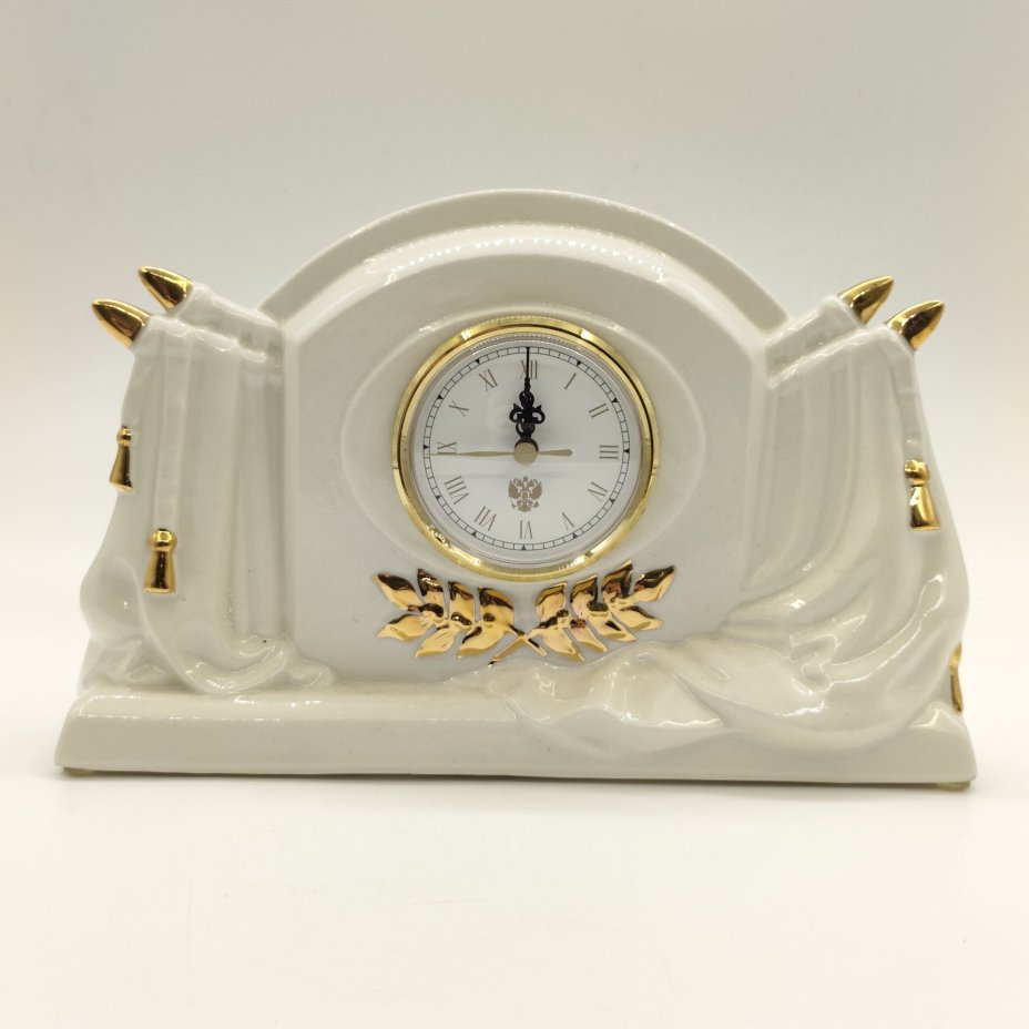 Часы настольные, выполненные в стиле ампир, Большая медведица